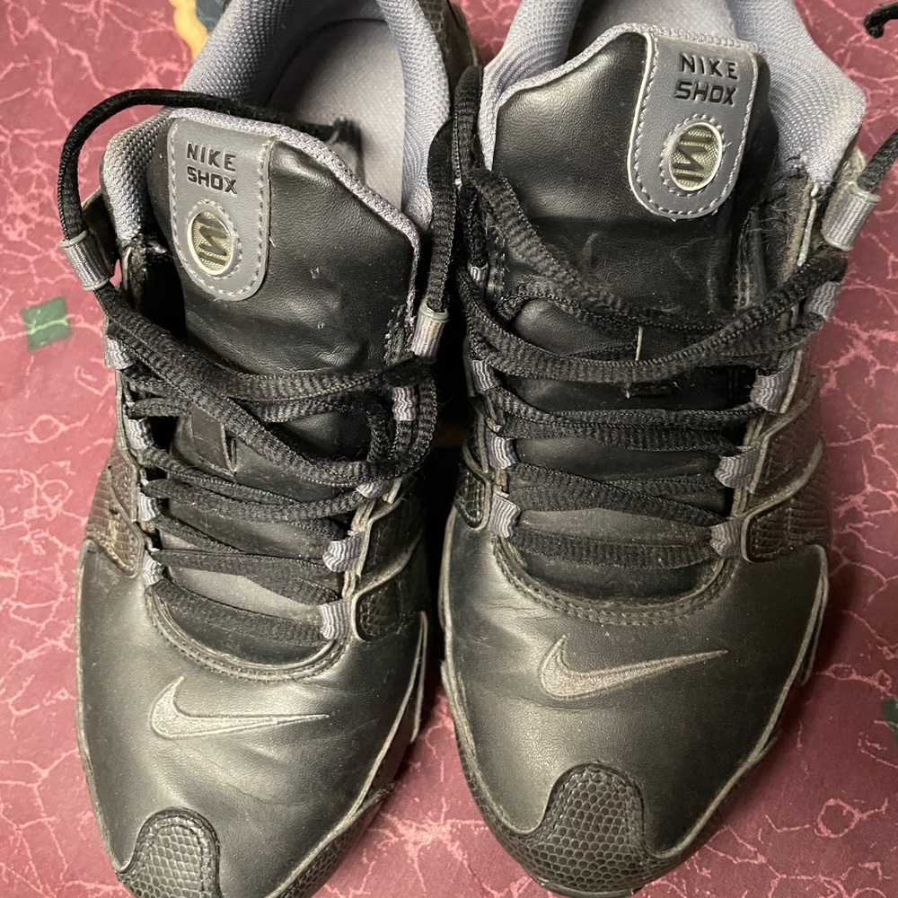 Nike Shox Tennis Shoes Gem